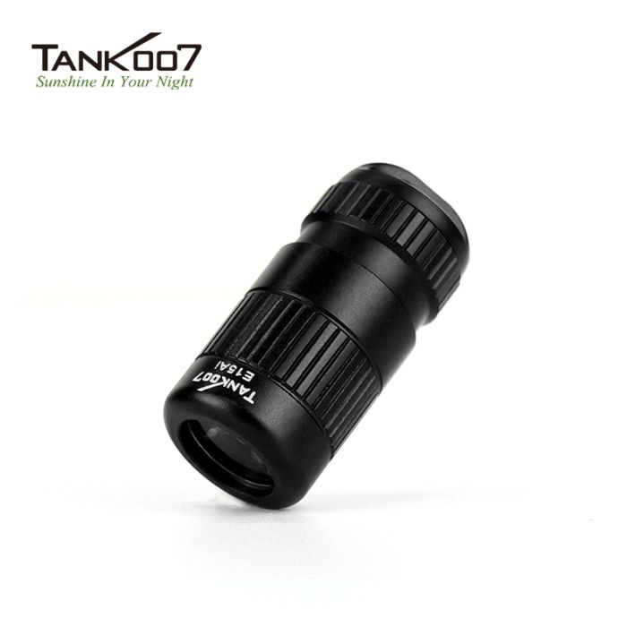 Ліхтар-брелок TANK007 E15