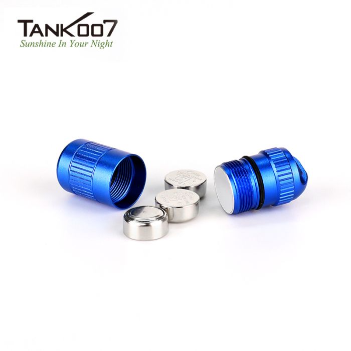 Ліхтар-брелок TANK007 E15